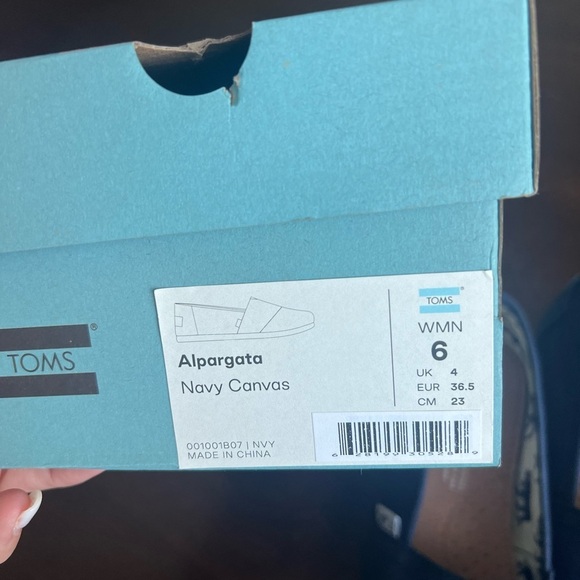 Toms shoes size 6, 6.5 nib - Picture 4 of 6